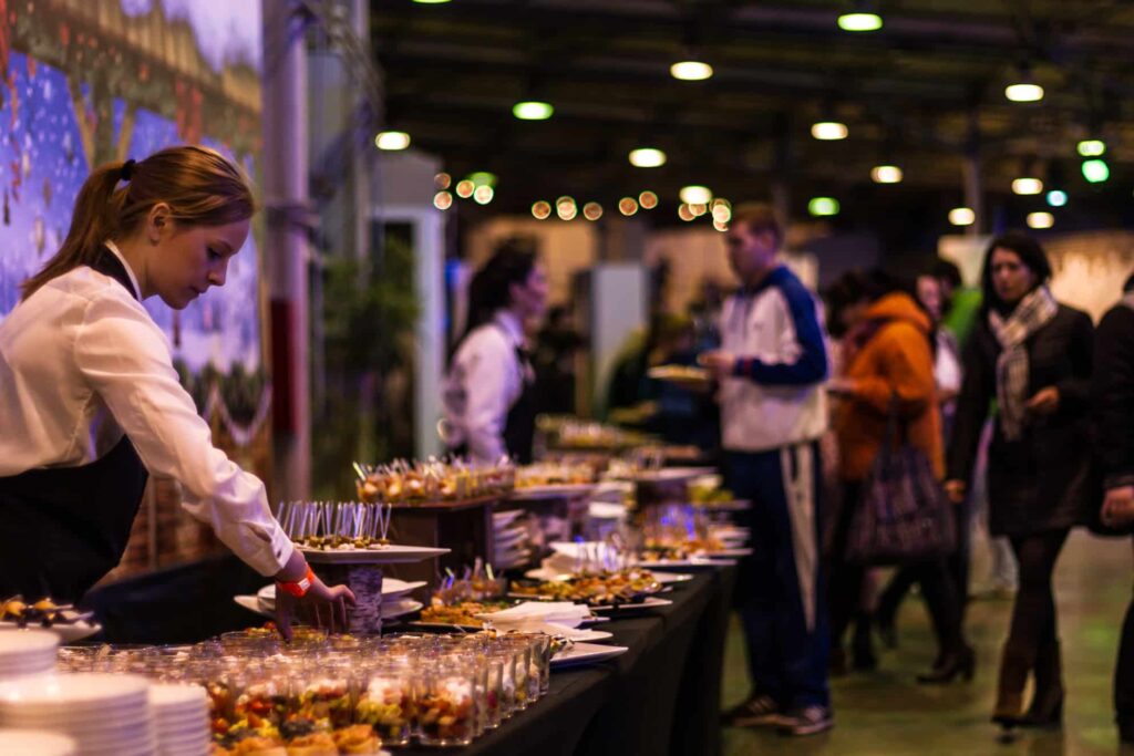 People food drinks serving catering t20 QoybmE