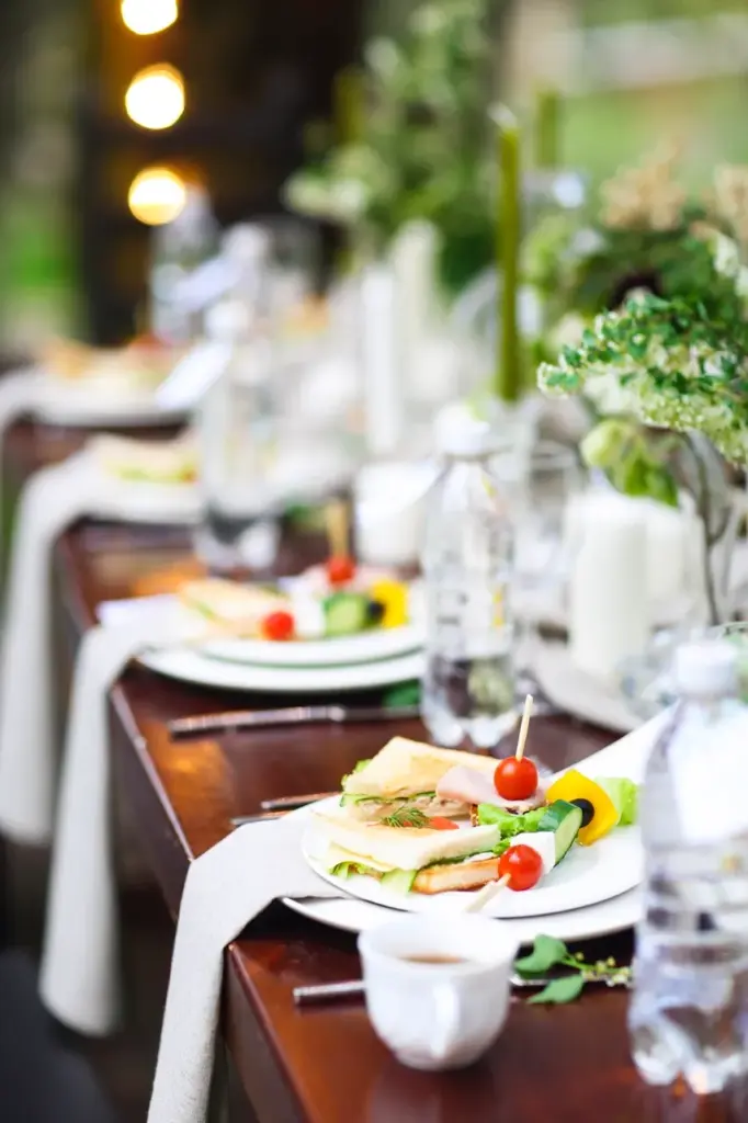 Decoration of wedding table with crystal vases fl 2026 03 17 17 14 12 utc groot